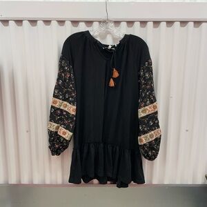 Hayden Black Blouse Size Medium